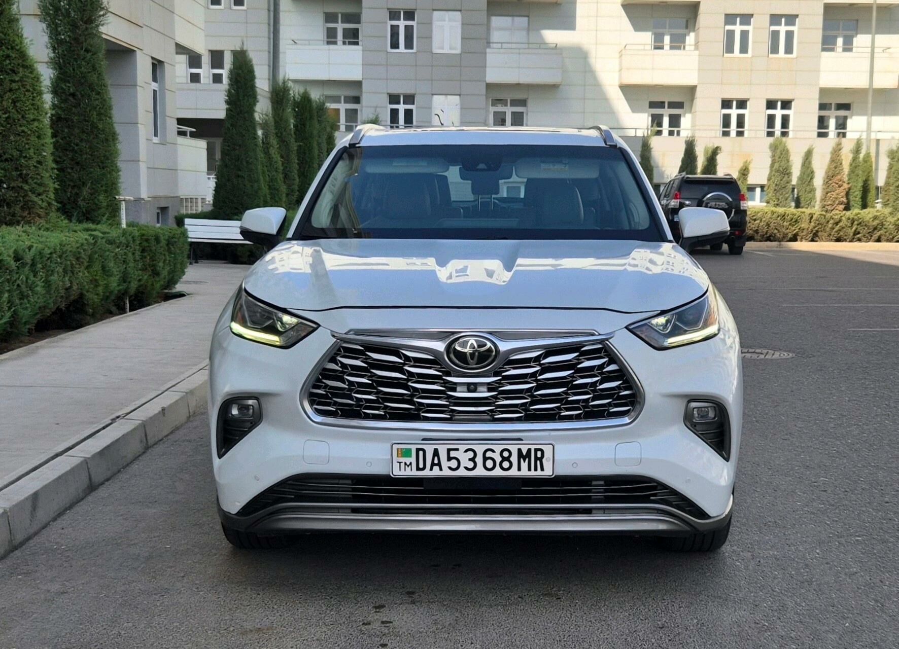 Toyota Highlander 2022 - 700 000 TMT - Мары - img 2