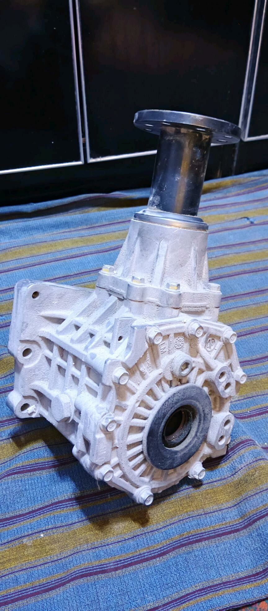 hundai razdatka 2/4 mator 4 000 TMT - Büzmeýin - img 2