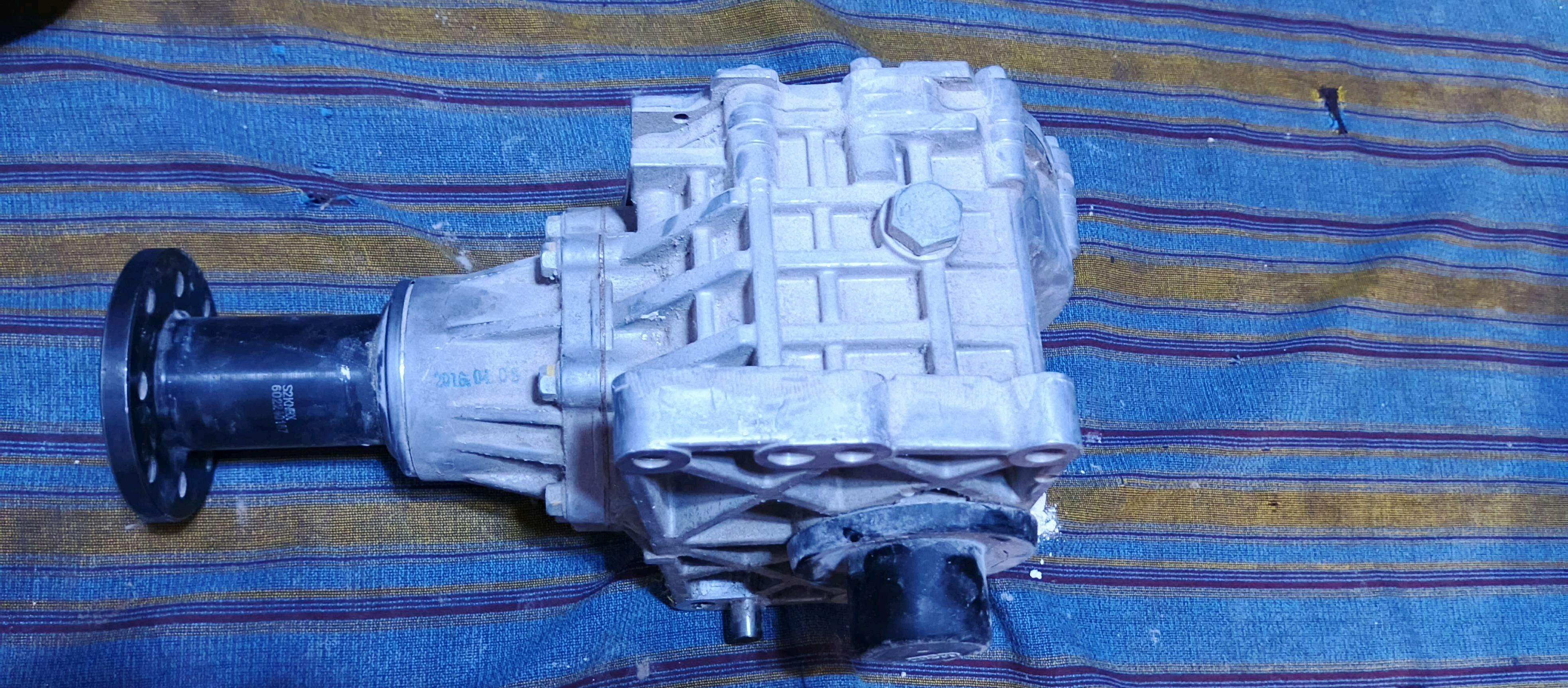 hundai razdatka 2/4 mator 4 000 TMT - Büzmeýin - img 4