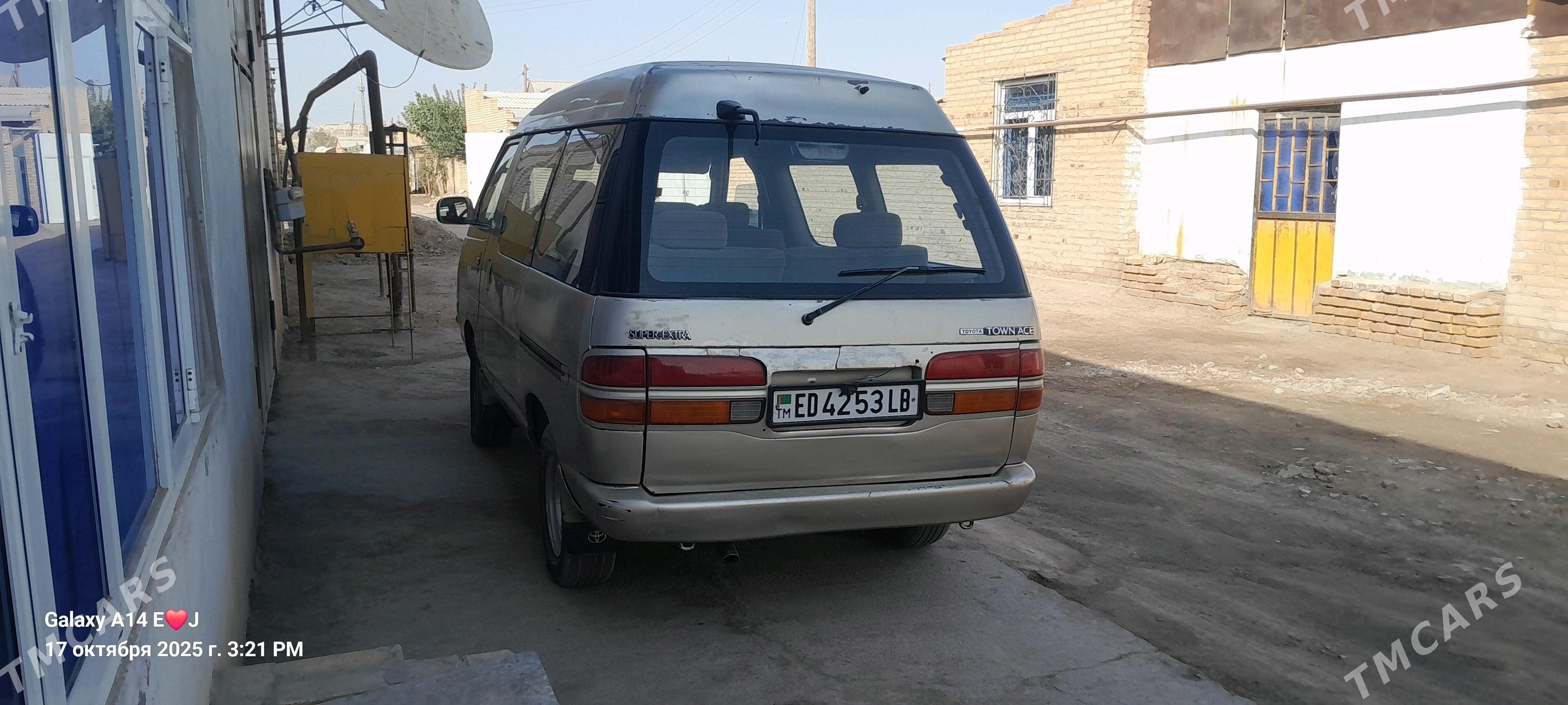 Toyota Town Ace 1992 - 63 000 TMT - Керки - img 2