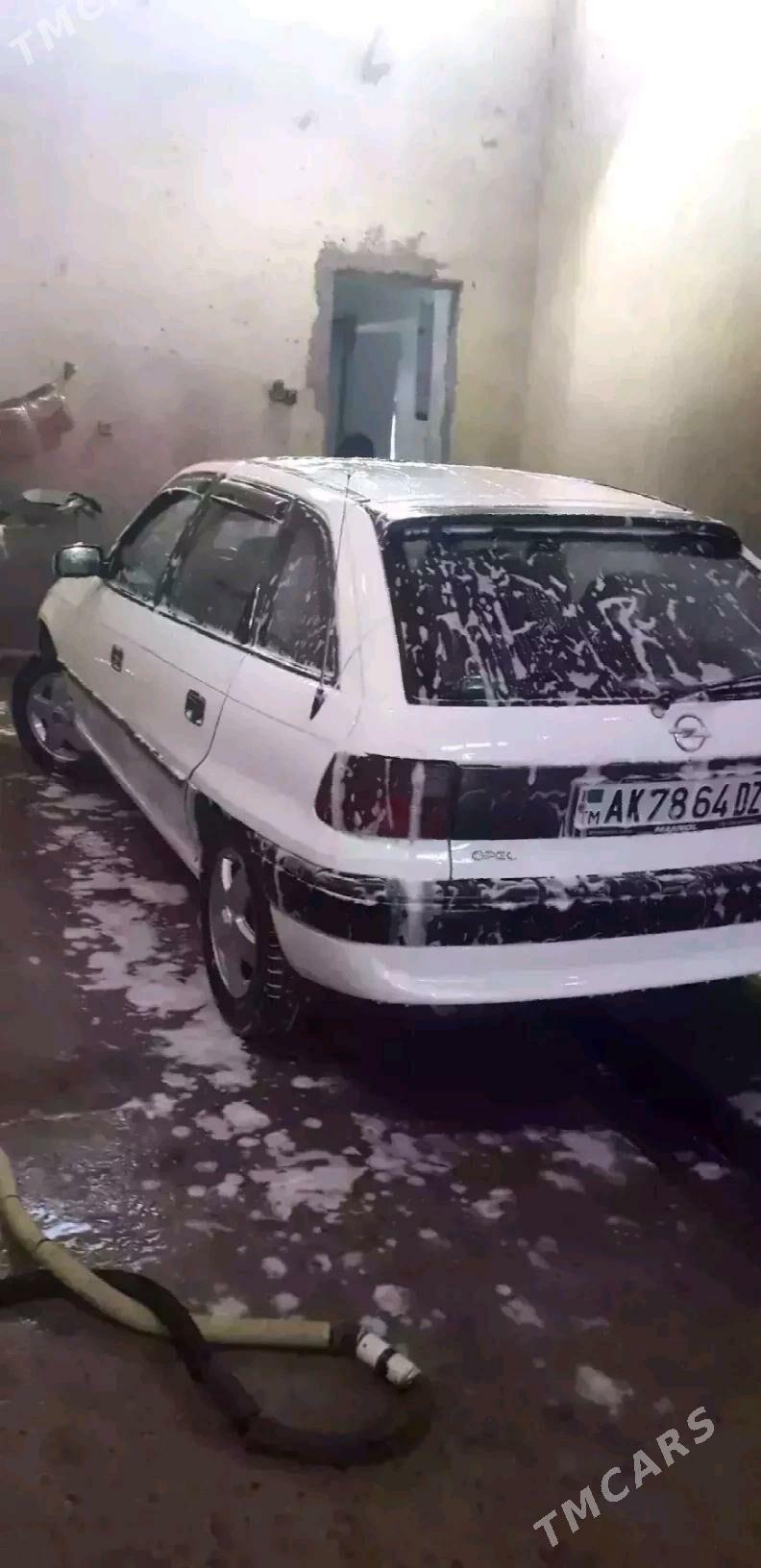 Opel Astra 1995 - 46 000 TMT - Губадаг - img 8