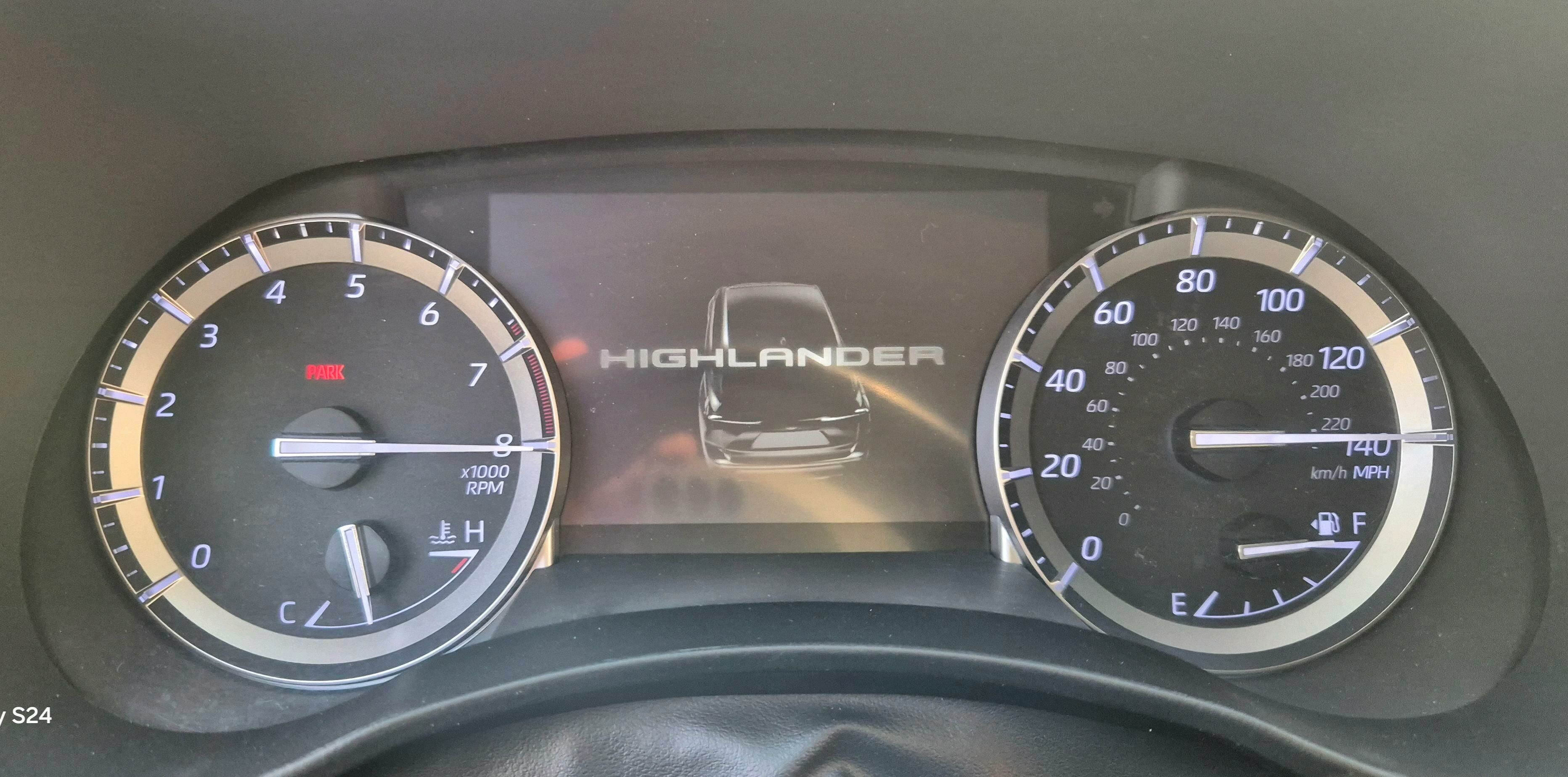 Toyota Highlander 2022 - 700 000 TMT - Мары - img 7