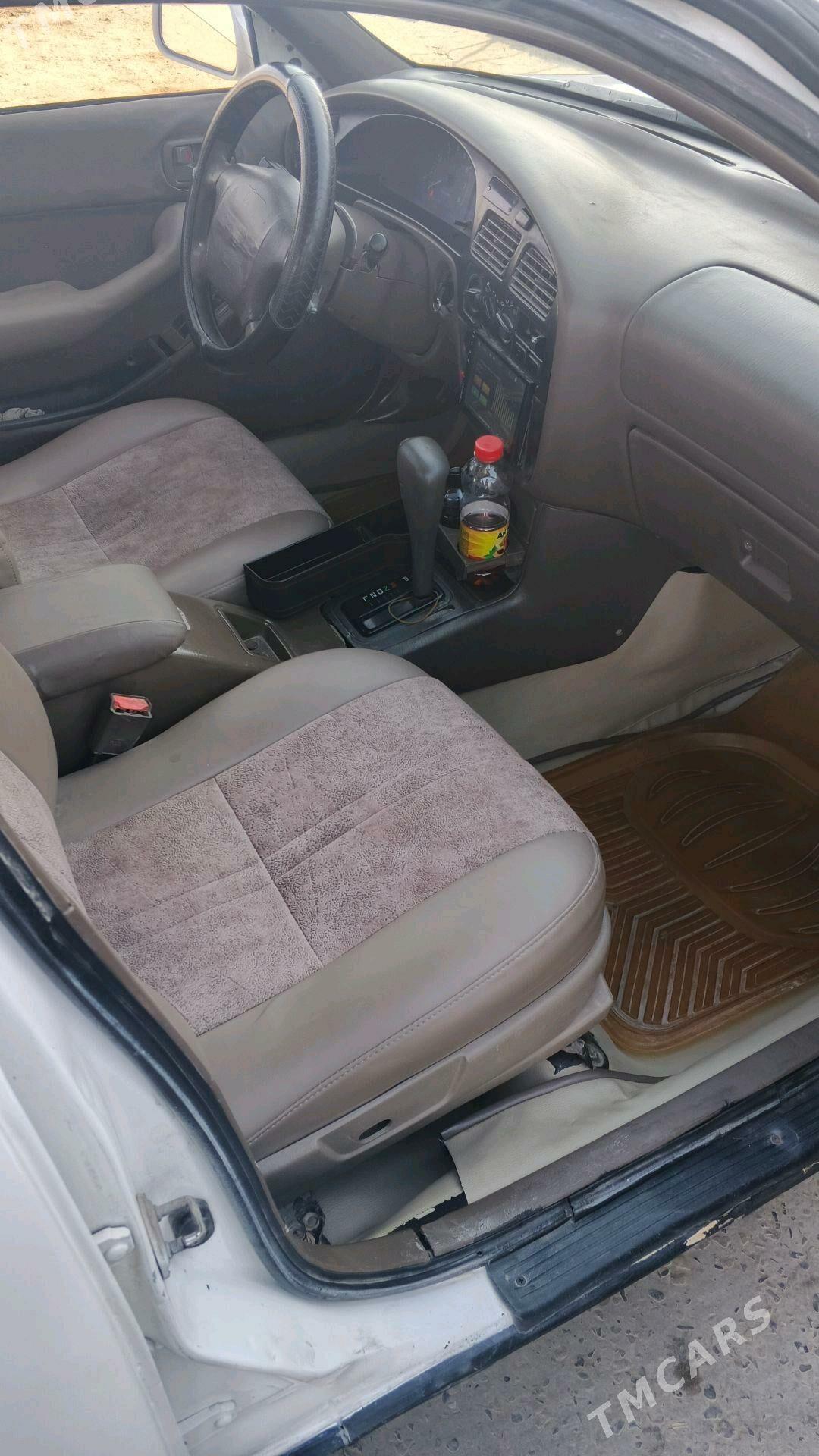 Toyota Camry 1995 - 80 000 TMT - Saýat - img 1