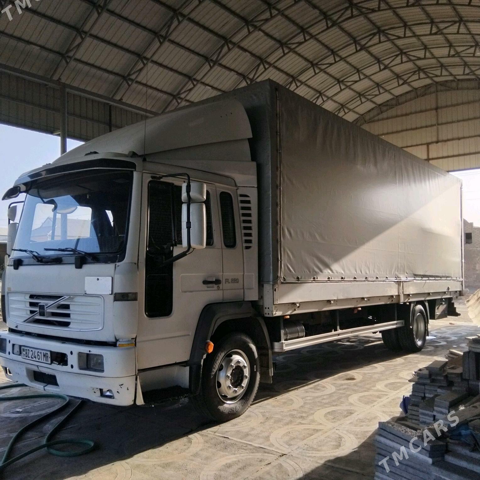 Volvo FH12 2003 - 430 000 TMT - Mary - img 1