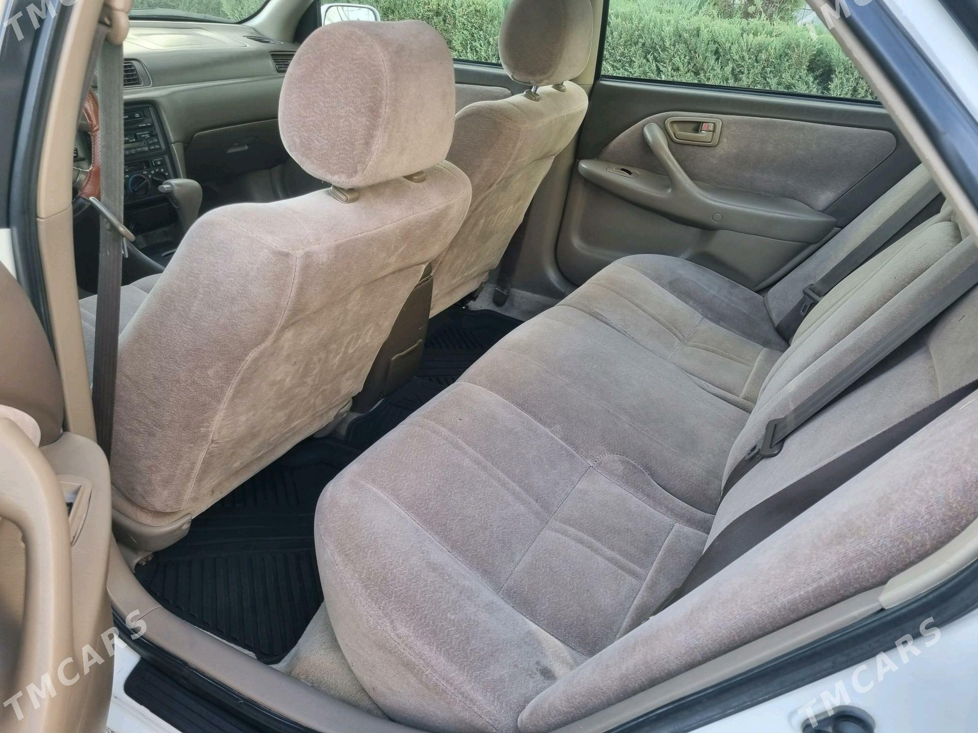 Toyota Camry 1998 - 140 000 TMT - Мары - img 3