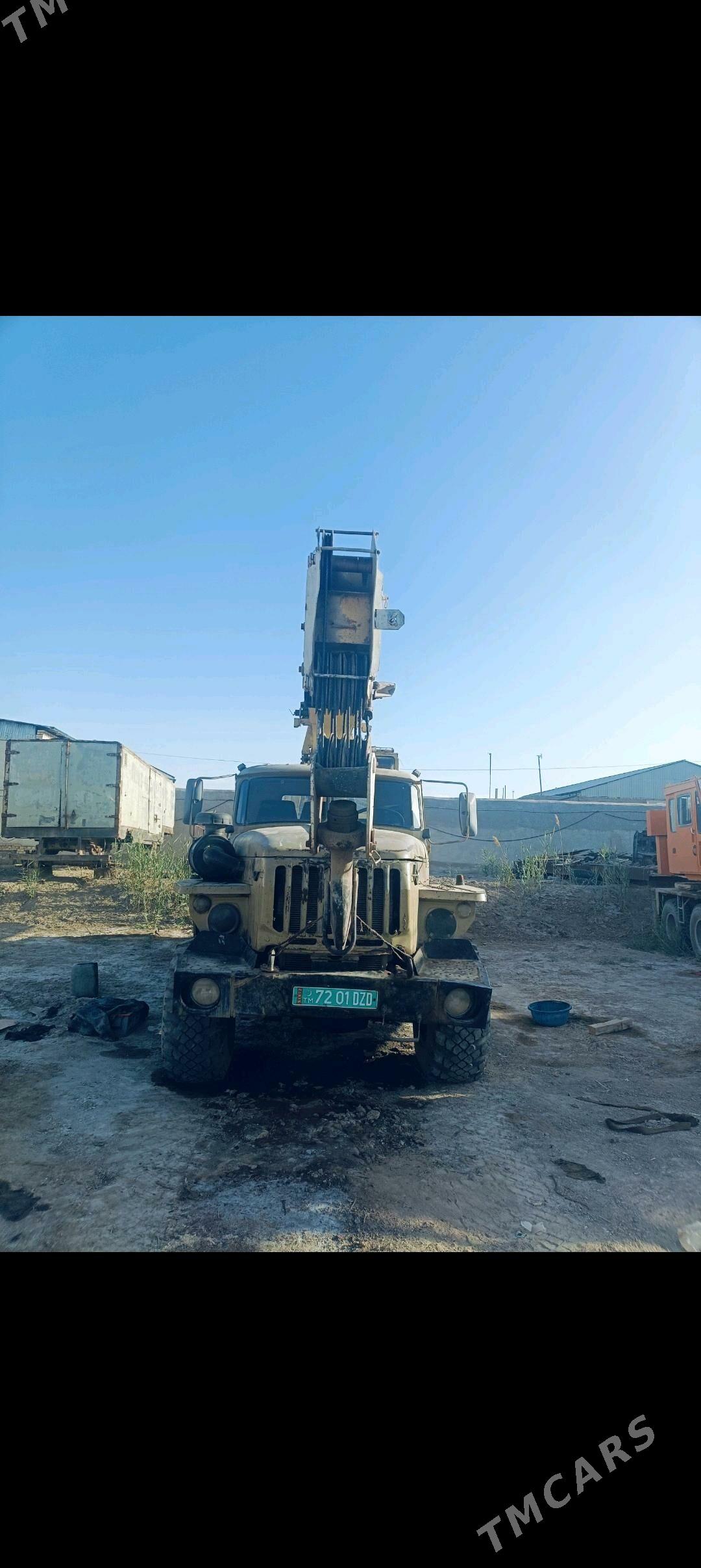 Ural 4320 2004 - 350 000 TMT - Дашогуз - img 1
