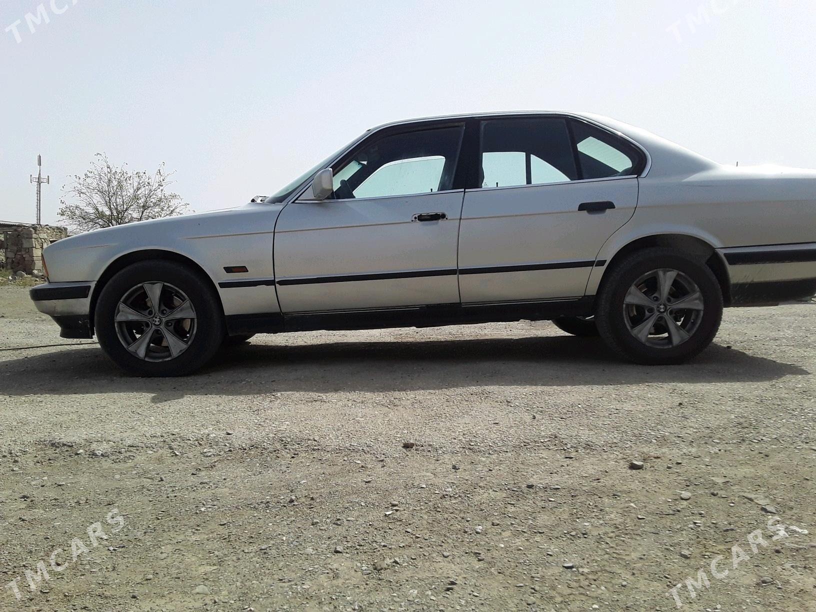 BMW 525 1990 - 35 000 TMT - Bereket - img 1