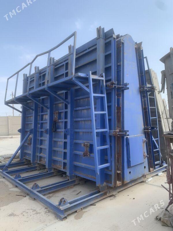 Beton zabor ýasaýan Galyp - Aşgabat - img 1