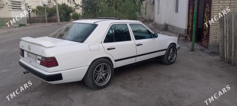 Mercedes-Benz 230E 1987 - 38 000 TMT - Туркменабат - img 3
