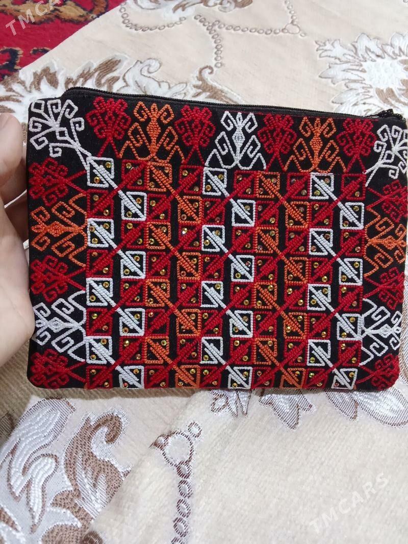 Kompyuter gapjyk - Балканабат - img 1