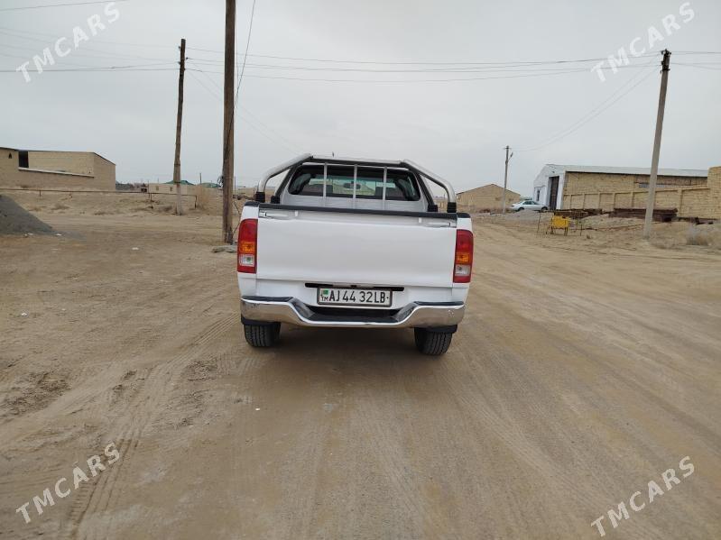 Toyota Hilux 2007 - 270 000 TMT - Сейди - img 6