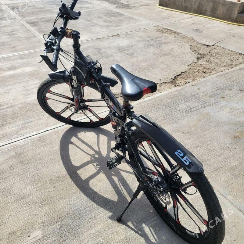 Bmw tigir - Кипджак - img 1