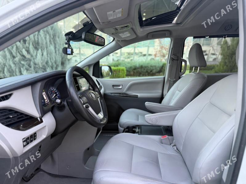 Toyota Sienna 2019 - 484 000 TMT - 11 мкр - img 4