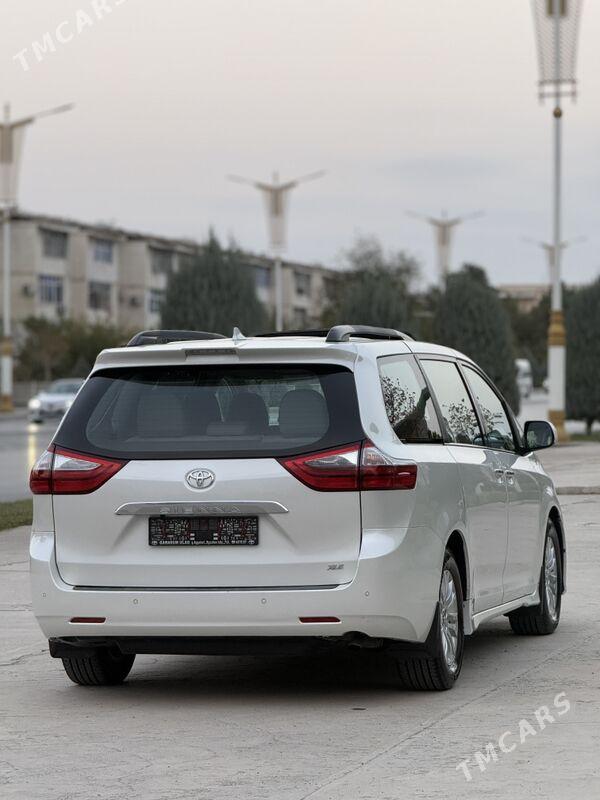Toyota Sienna 2019 - 484 000 TMT - 11 мкр - img 3
