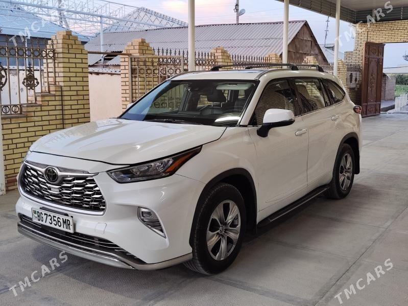Toyota Highlander 2021 - 520 000 TMT - Мары - img 7