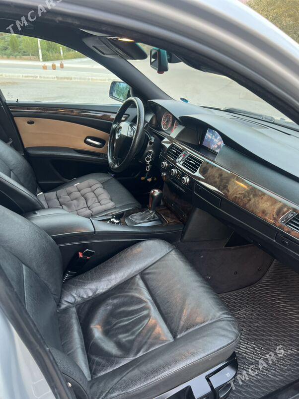 BMW E60 2004 - 165 000 TMT - Балканабат - img 9