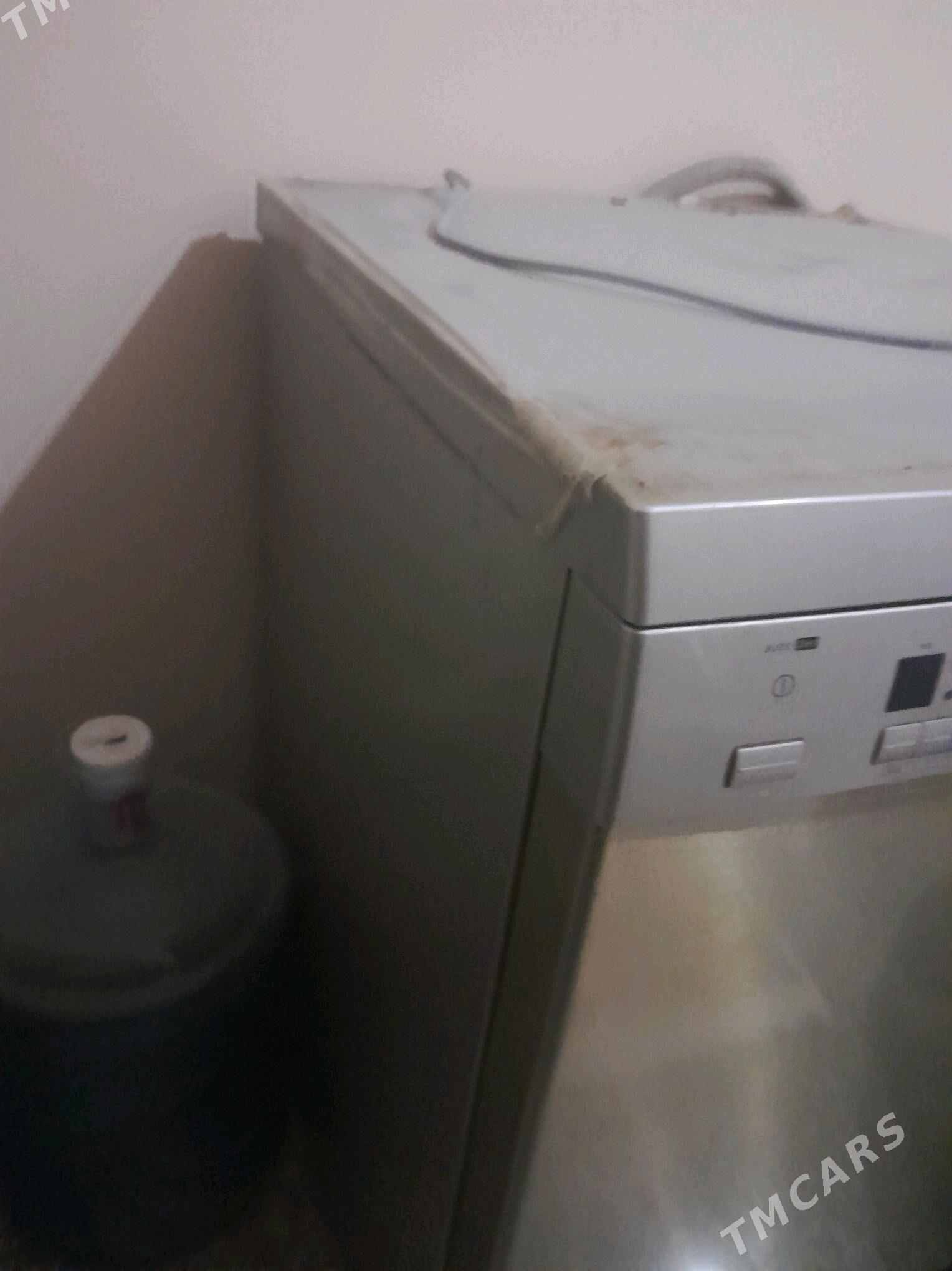 BOSCH PASUDA MOÝKA PAKET - ул. Подвойского (Битарап Туркменистан шаёлы) - img 3