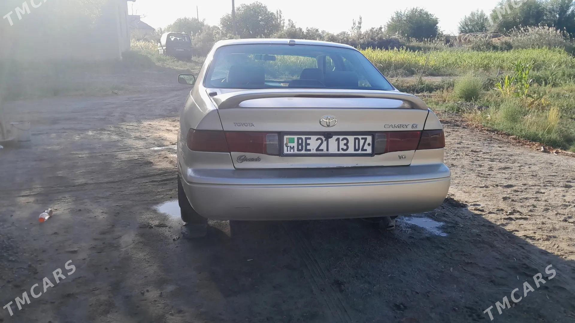Toyota Camry 1997 - 128 000 TMT - Boldumsaz - img 3