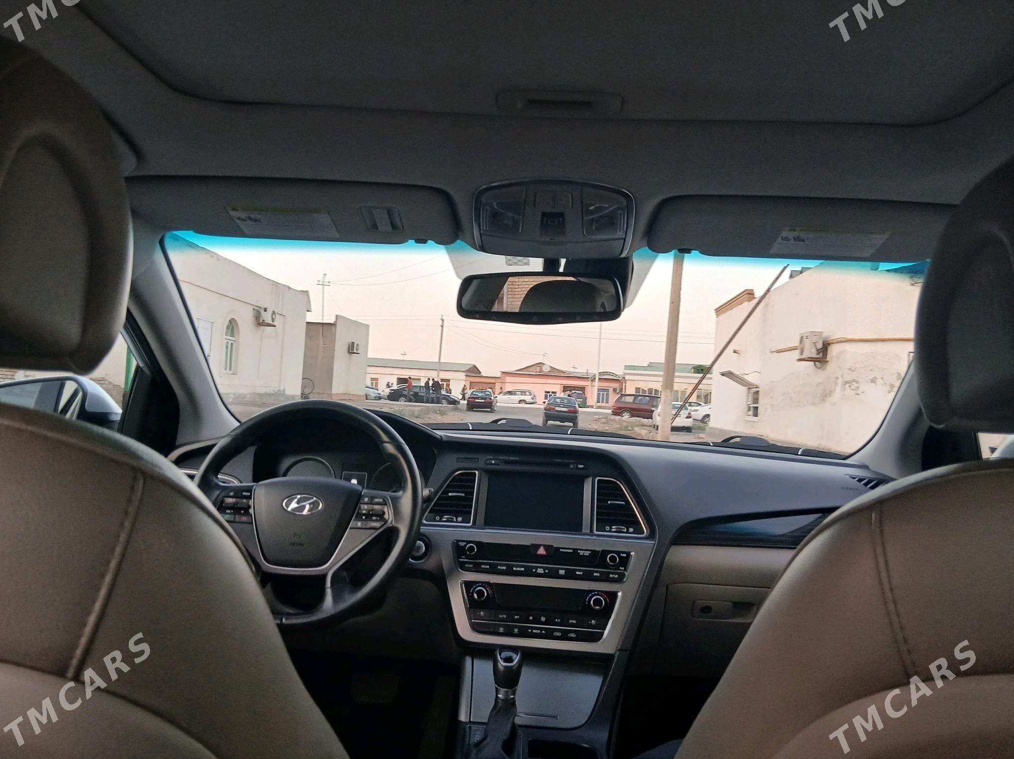Hyundai Sonata 2017 - 235 000 TMT - Дянев - img 4