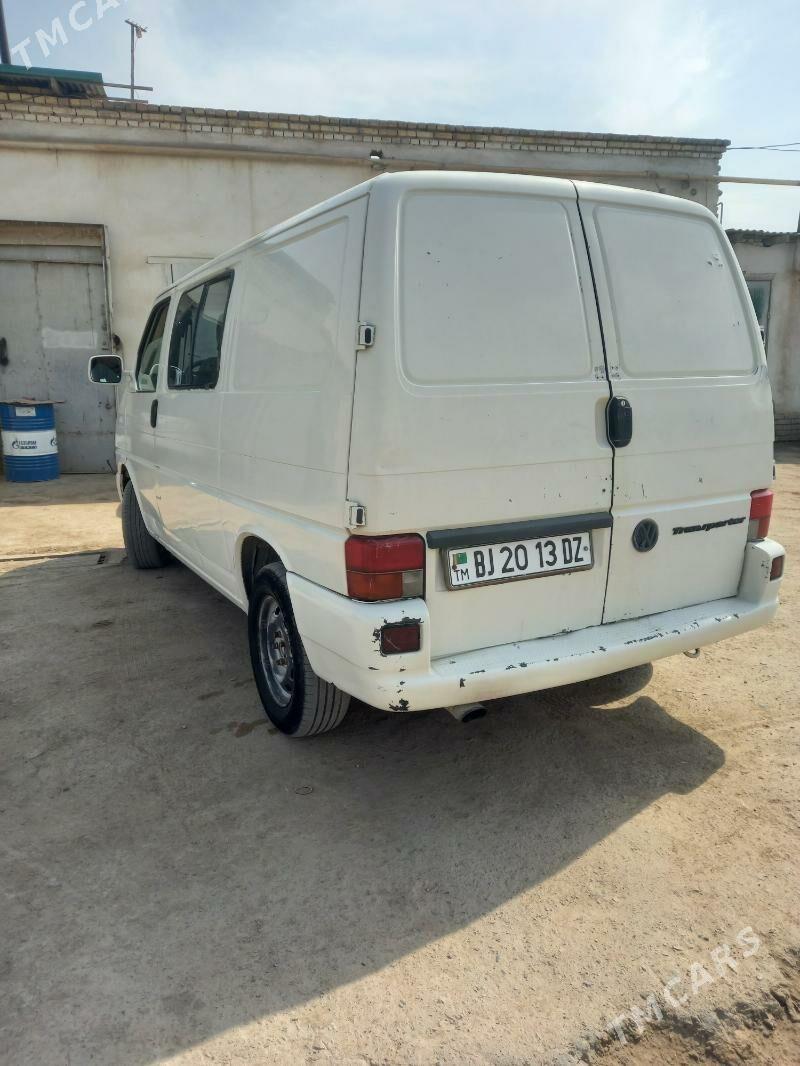 Volkswagen Transporter 2001 - 84 000 TMT - Gurbansoltan Eje - img 3
