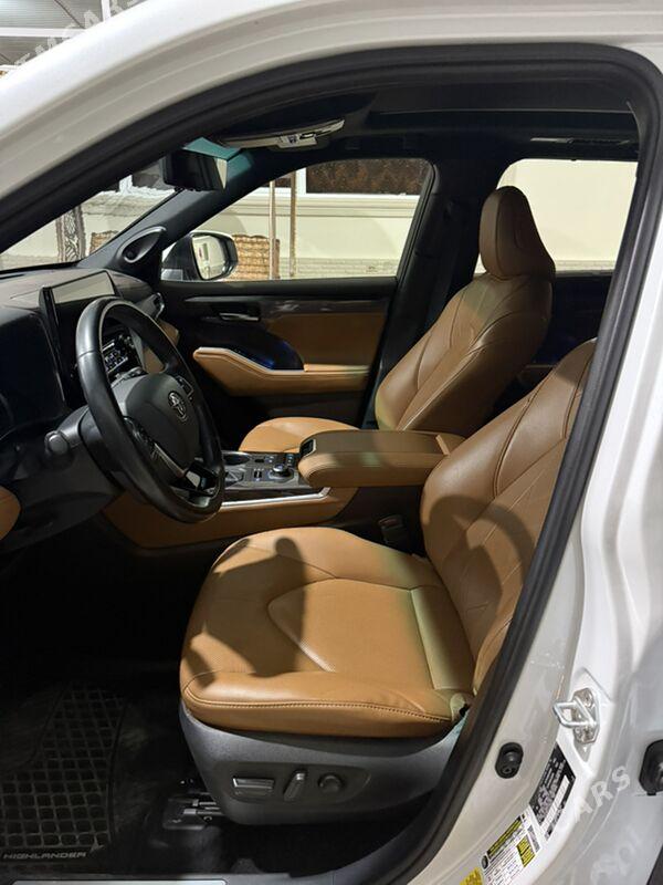 Toyota Highlander 2021 - 610 000 TMT - Ашхабад - img 1