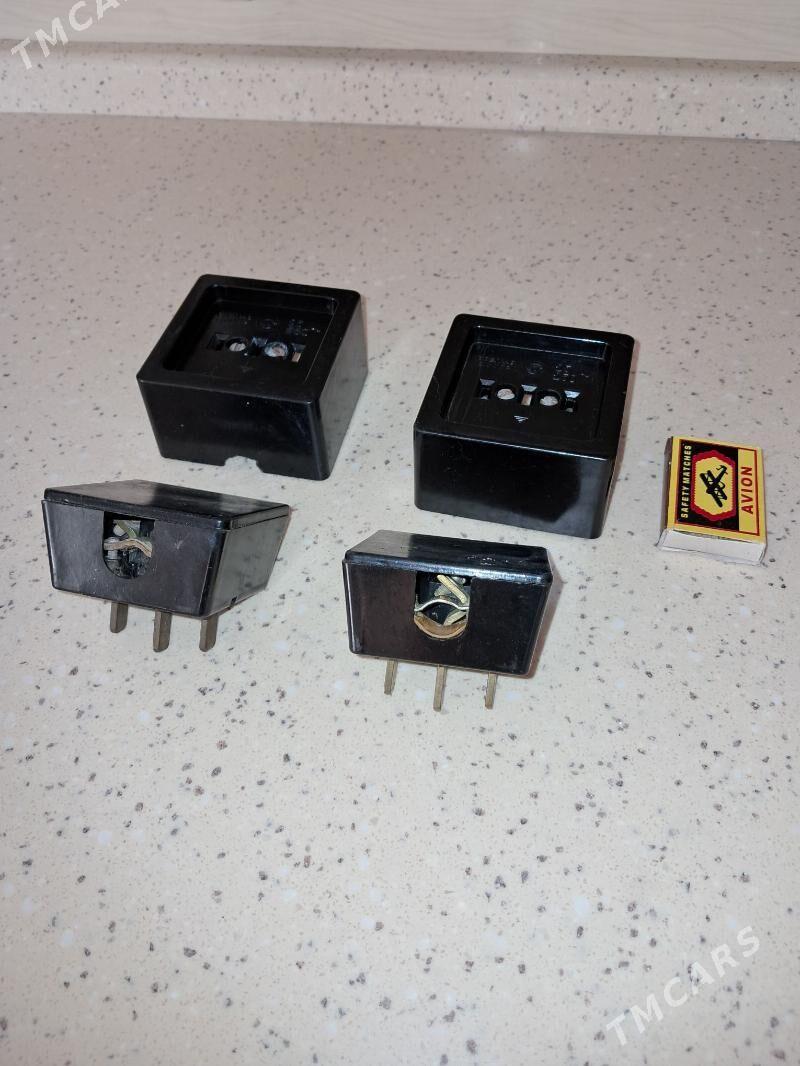 Rozetka wilkasy bilen - Podwoýski köç. (Bitarap Türkmenistan şaýoly) - img 5