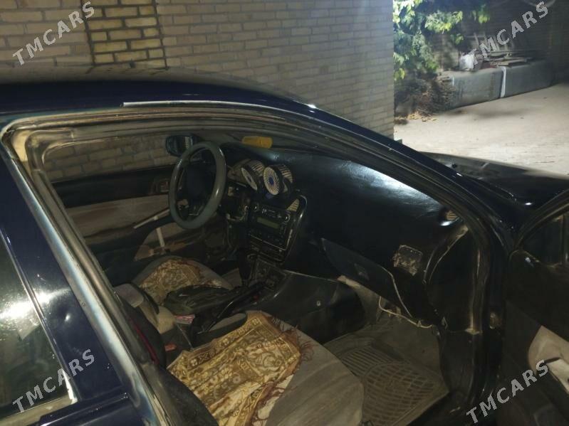 Toyota Carina 1994 - 40 000 TMT - Kerki - img 3