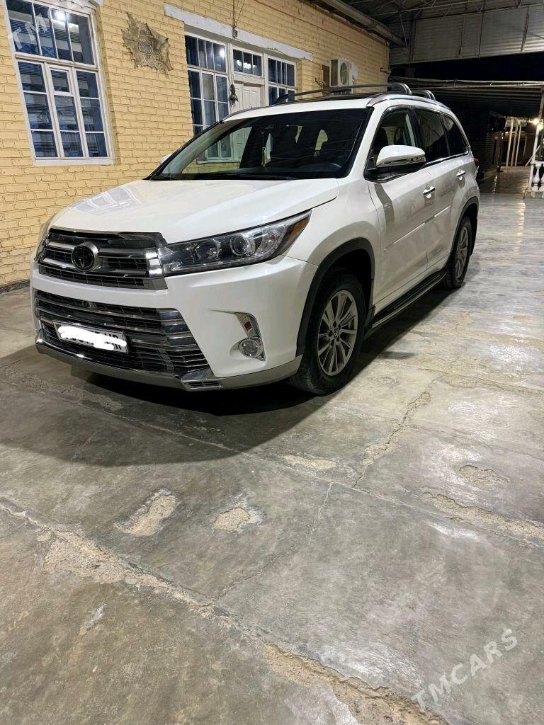 Toyota Highlander 2017 - 450 000 TMT - Мары - img 4