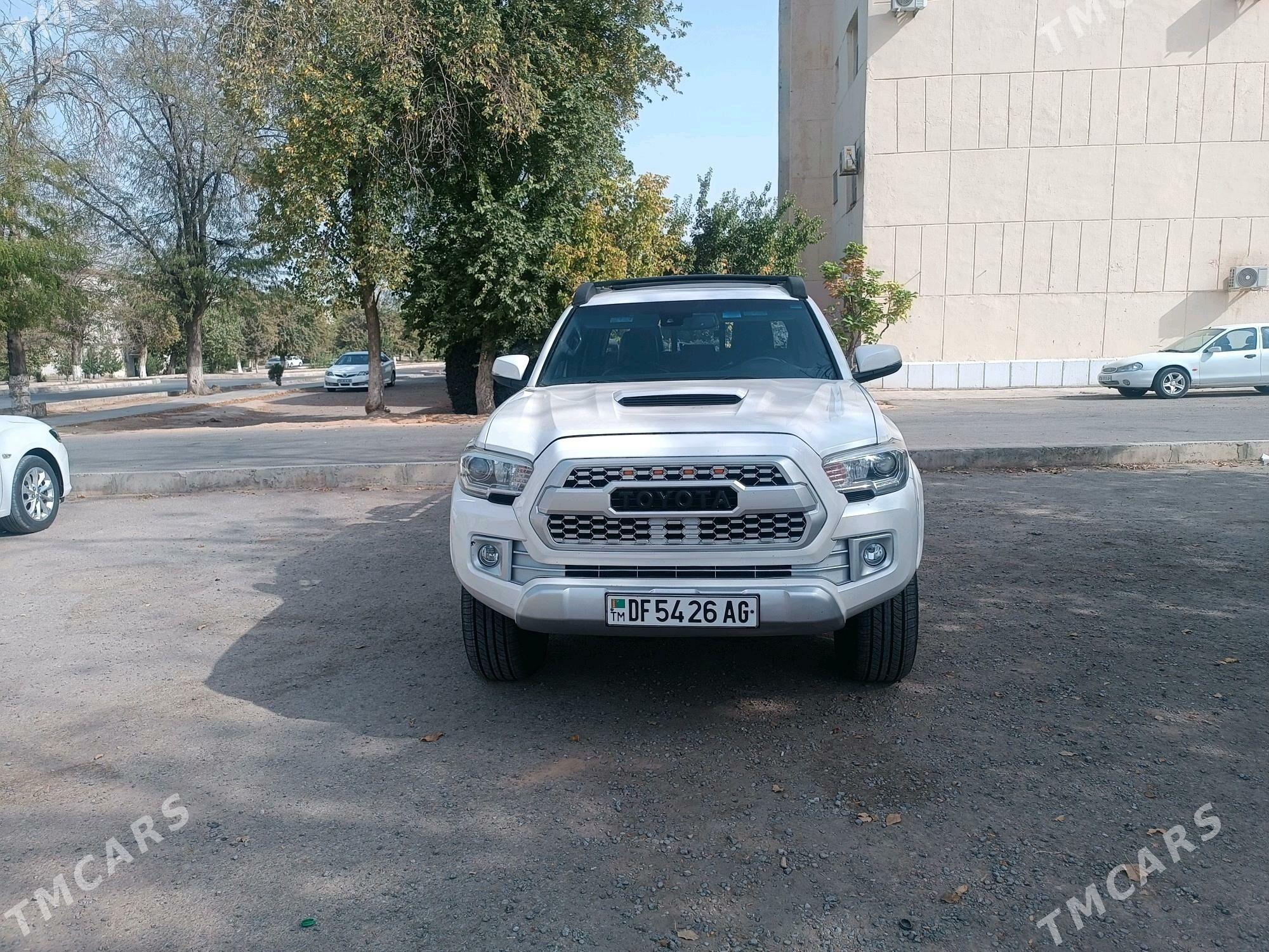 Toyota Tacoma Xtra 2019 - 400 000 TMT - Ашхабад - img 7