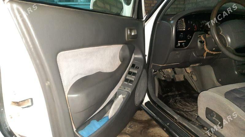 Toyota Camry 1995 - 95 000 TMT - Керки - img 1