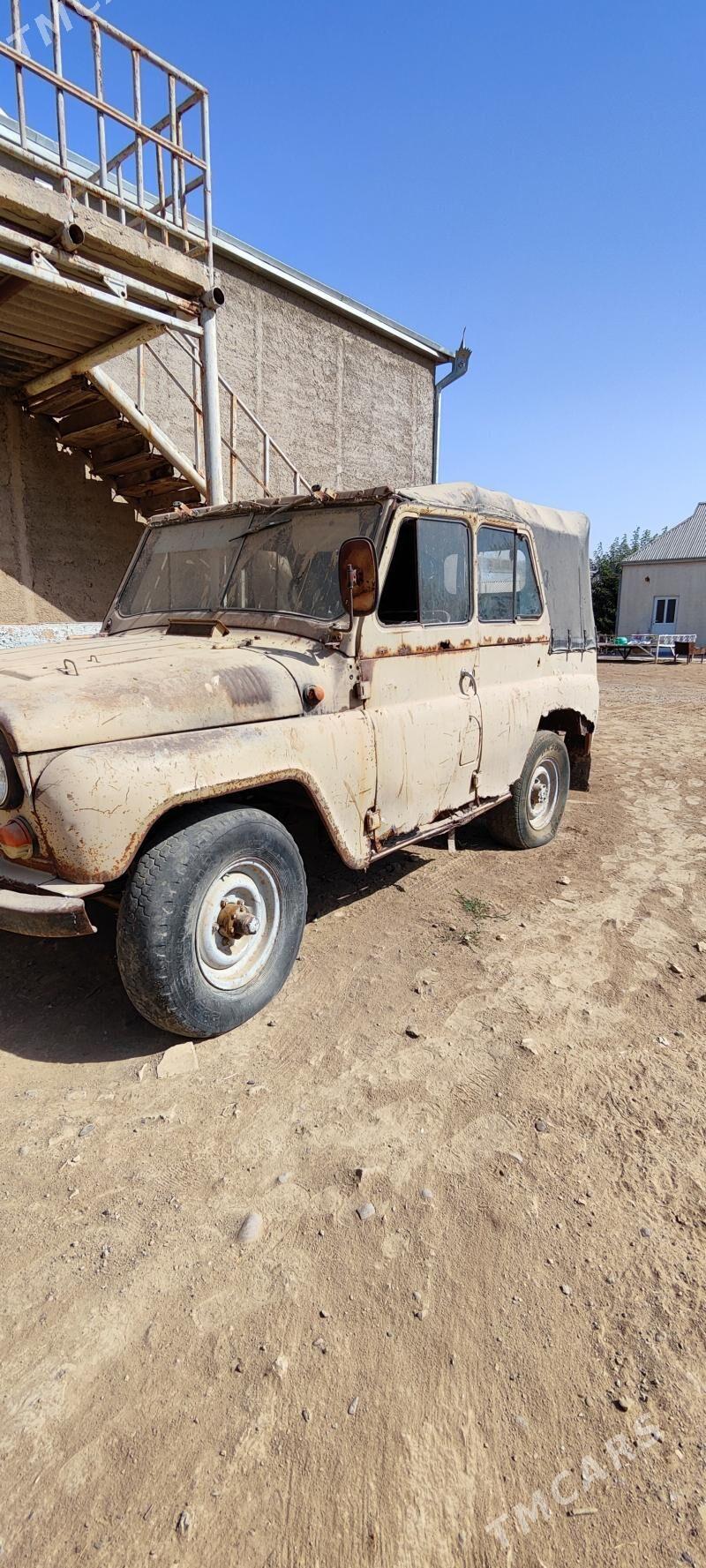 UAZ 469 2000 - 25 000 TMT - Ýolöten - img 7