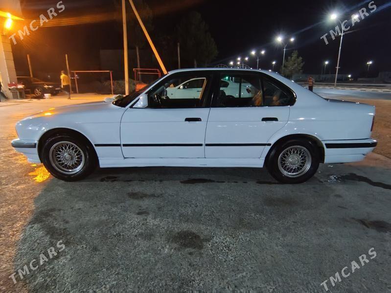 BMW 520 1991 - 56 000 TMT - Шатлык - img 1