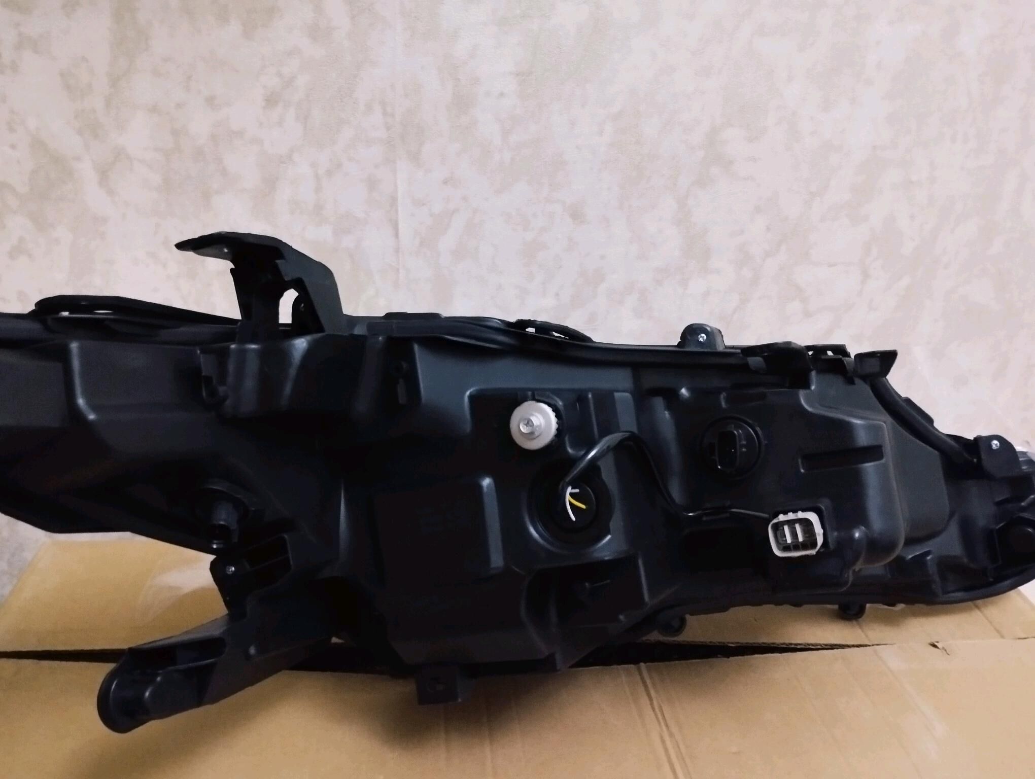 Fara Camry 2021-23 Le,Se 2 100 TMT - Мары - img 2