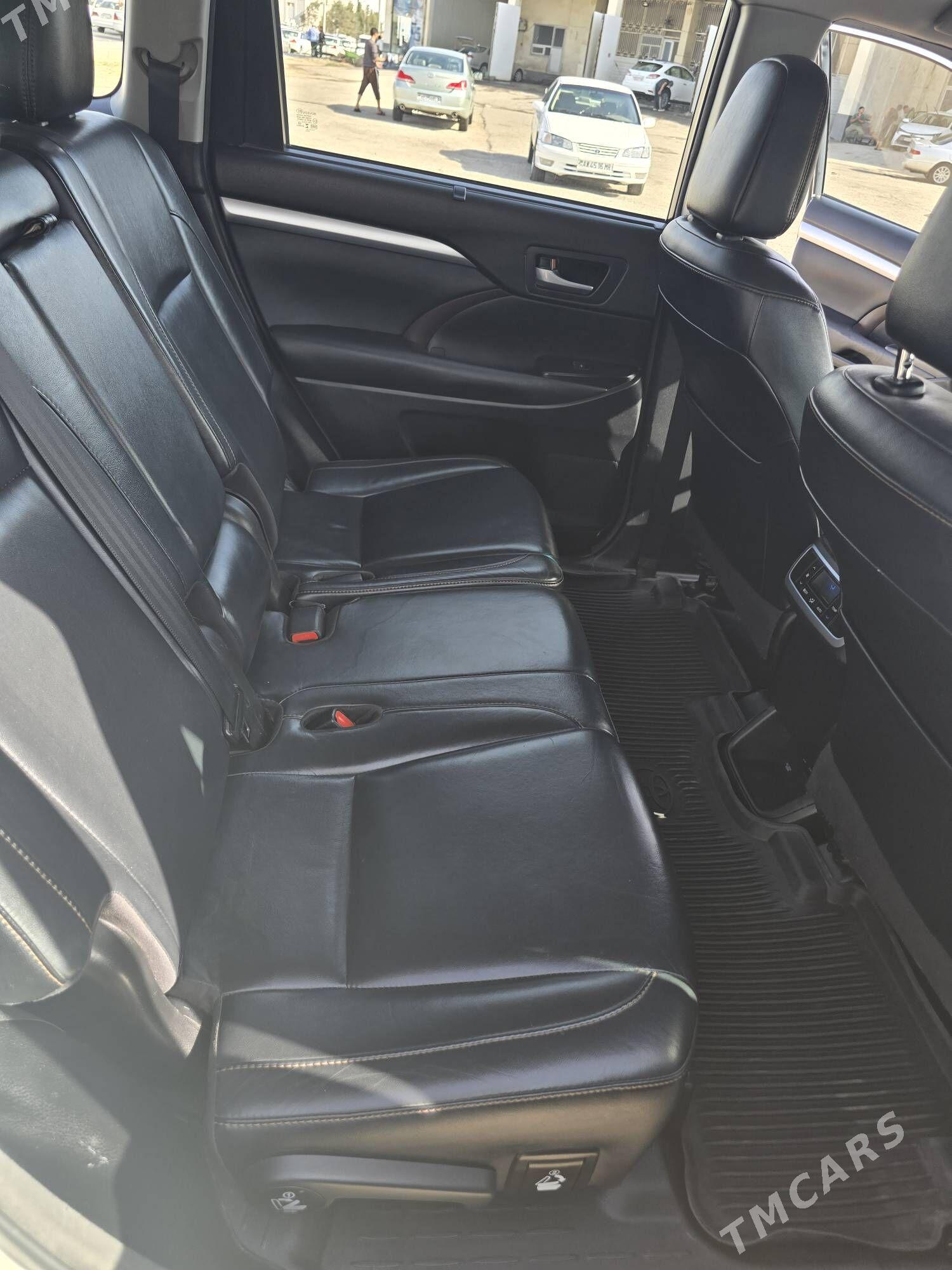 Toyota Highlander 2017 - 398 000 TMT - Байрамали - img 5