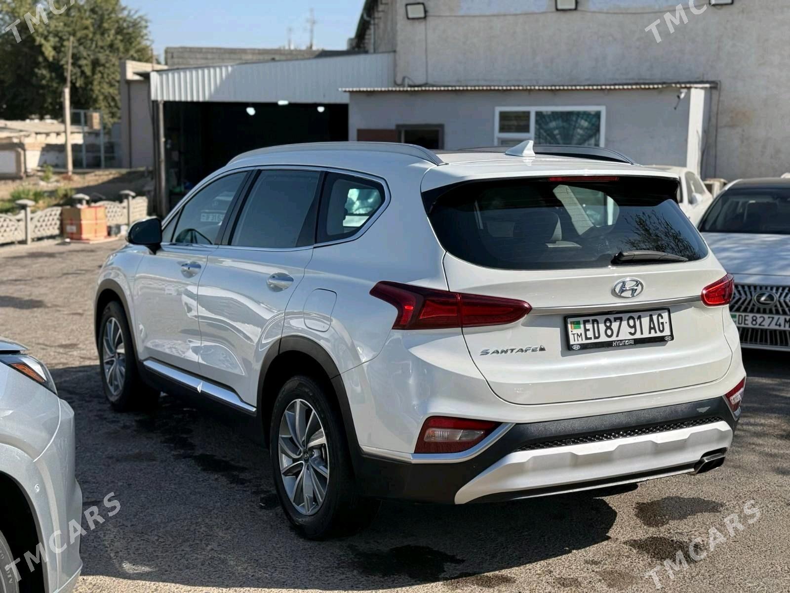 Hyundai Santa Fe 2021 - 350 000 TMT - Мары - img 3