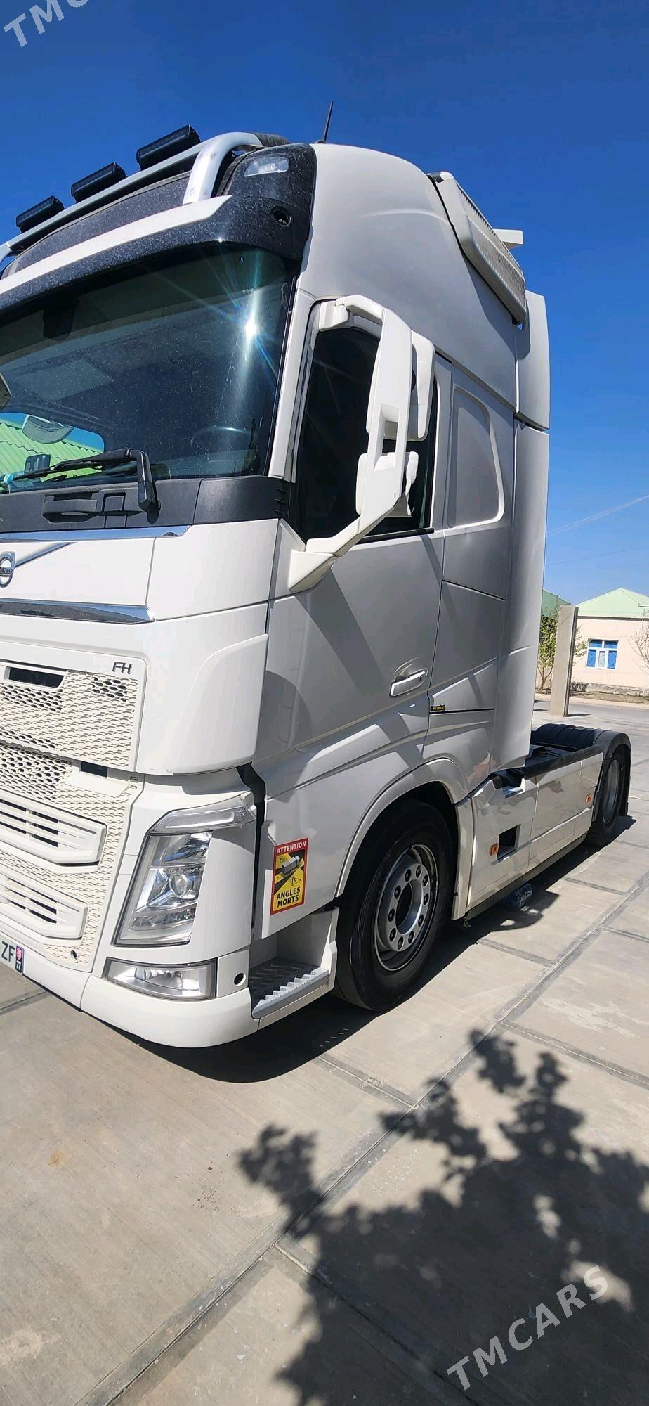 Volvo FH 500 2020 - 1 170 000 TMT - Aşgabat - img 1
