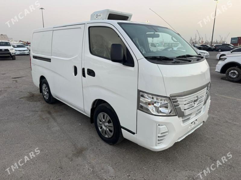 Nissan Urvan 2023 - 340 000 TMT - Мары - img 1