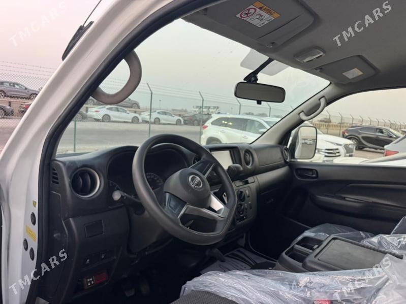 Nissan Urvan 2023 - 340 000 TMT - Мары - img 8