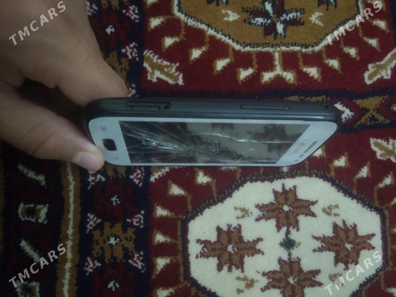 Samsung galaxy GT-I8160L - Büzmeýin GRES - img 3