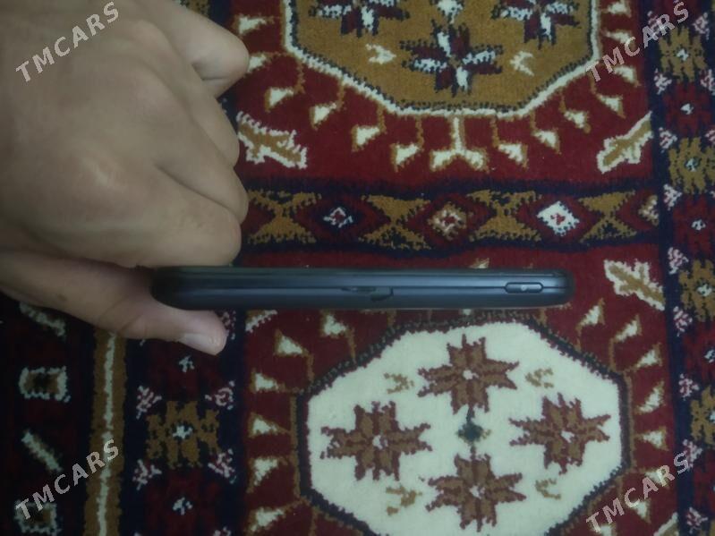 Samsung galaxy GT-I8160L - Büzmeýin GRES - img 1