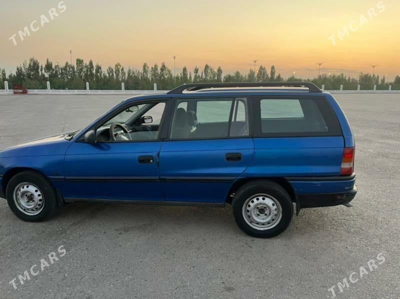Opel Astra 1993 - 30 000 TMT - Дашогуз - img 2