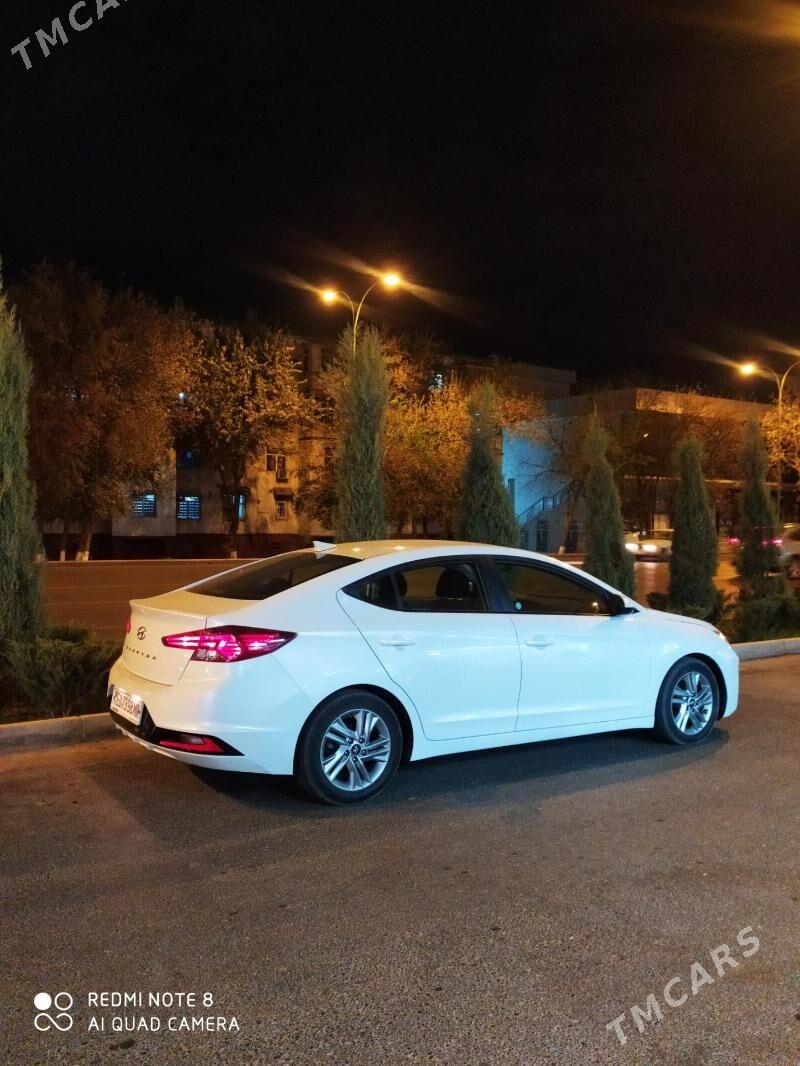 Hyundai Elantra 2020 - 230 000 TMT - Мары - img 3