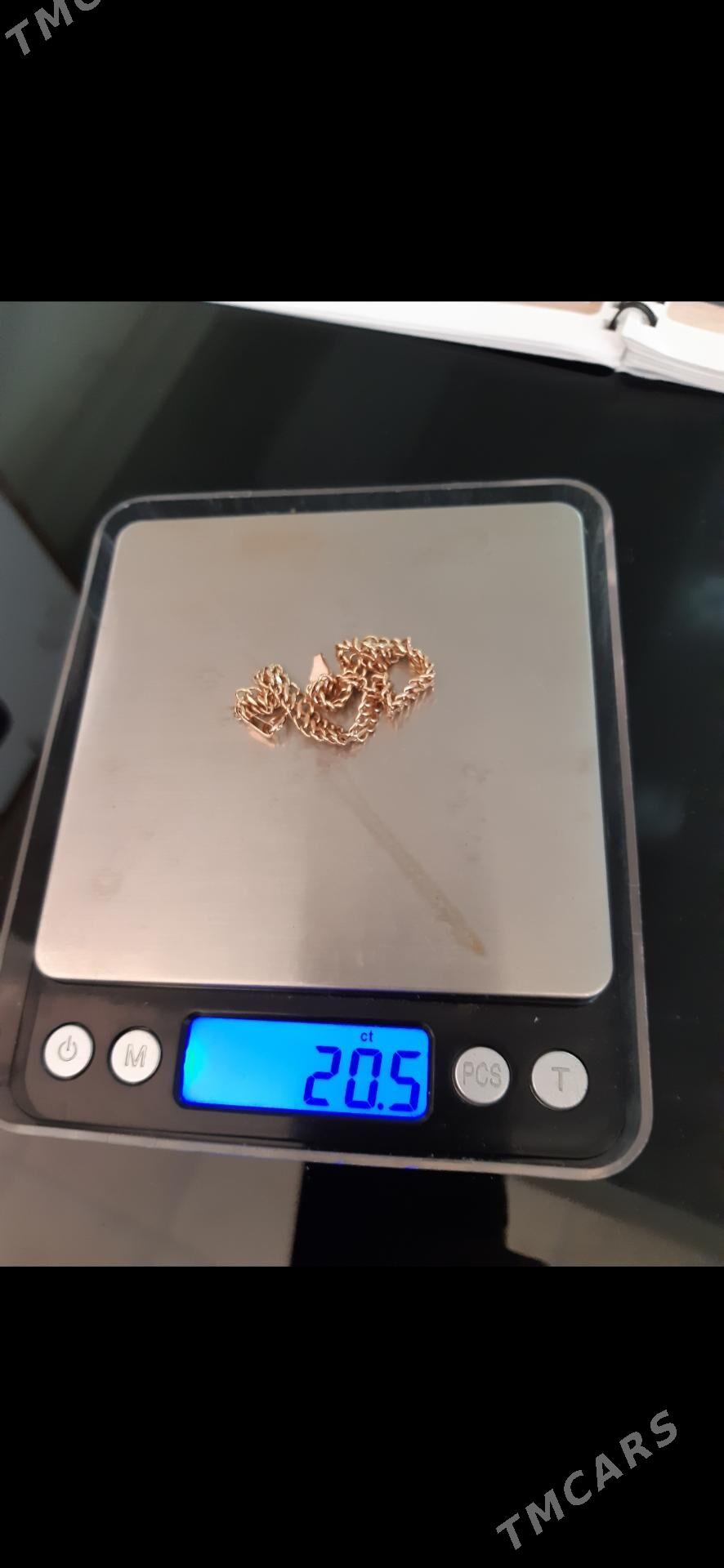 gyzyl sepocka - Parahat 4 - img 1