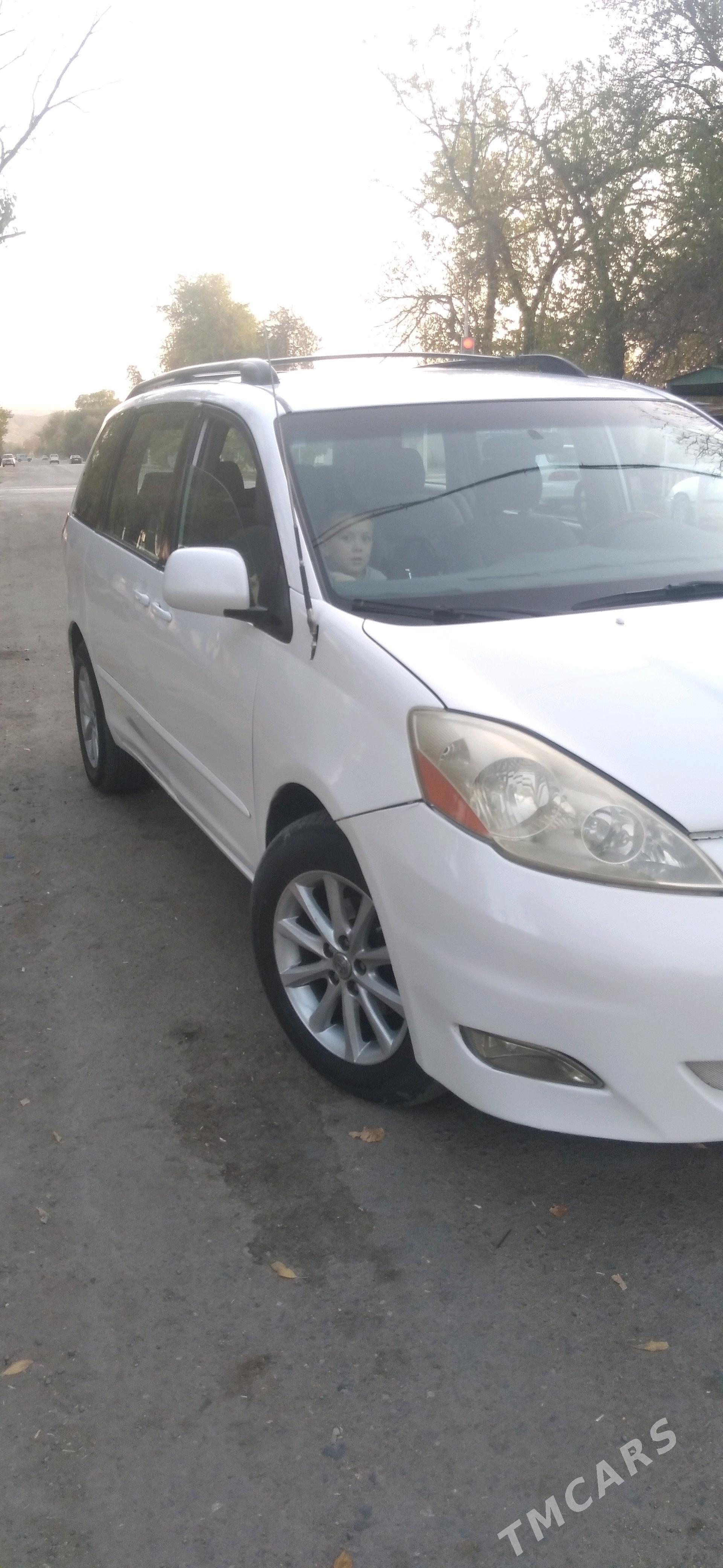 Toyota Sienna 2008 - 165 000 TMT - Махтумкули - img 2