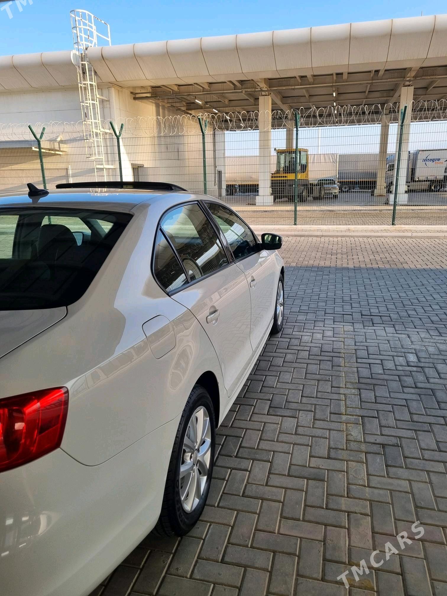 Volkswagen Jetta 2011 - 150 000 TMT - Туркменбаши - img 6