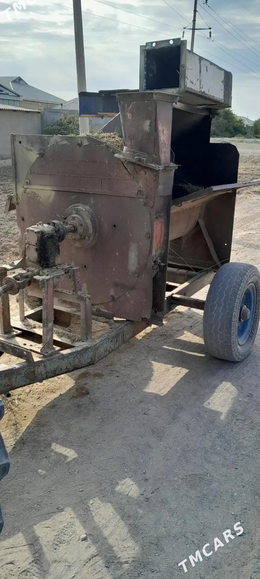 MTZ T-28 1994 - 28 000 TMT - Векильбазар - img 1