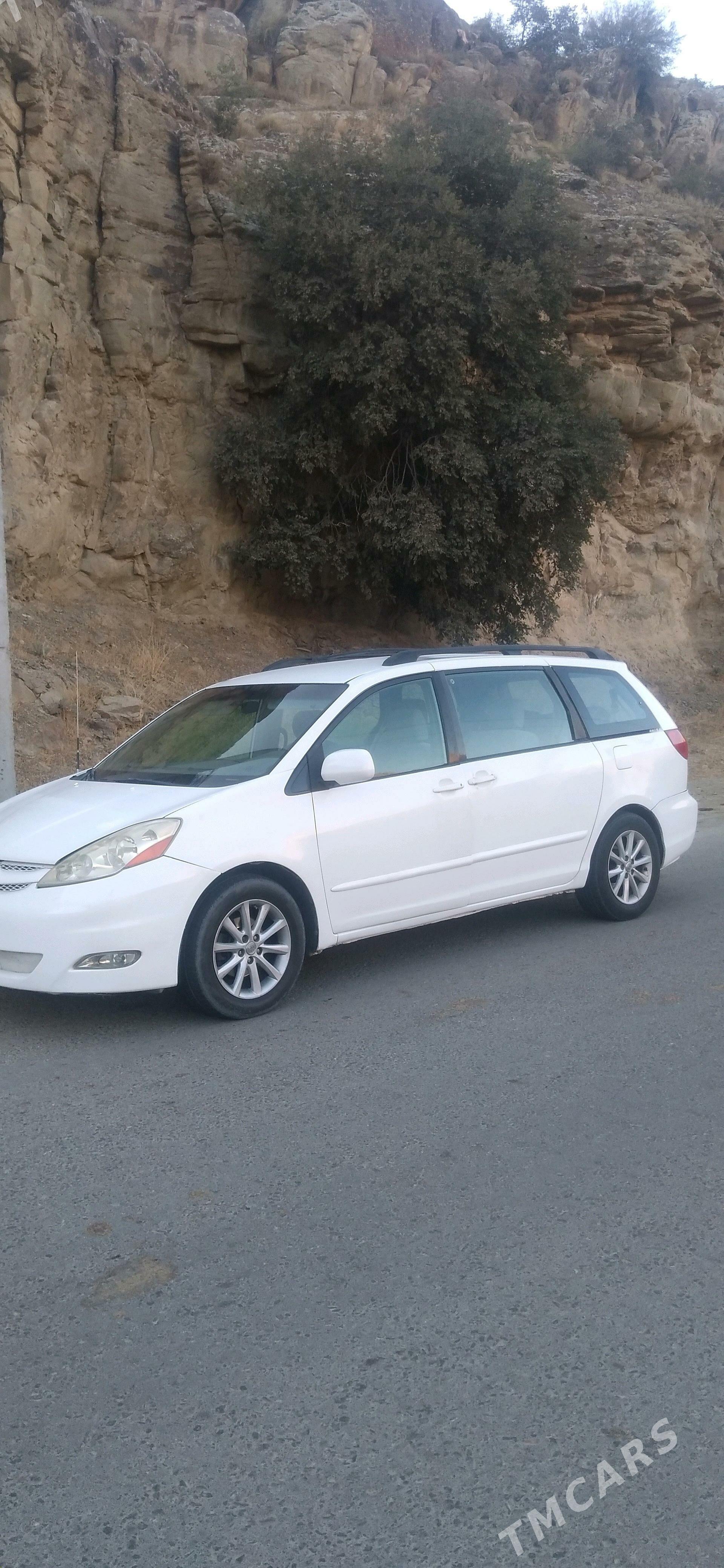 Toyota Sienna 2008 - 165 000 TMT - Махтумкули - img 6
