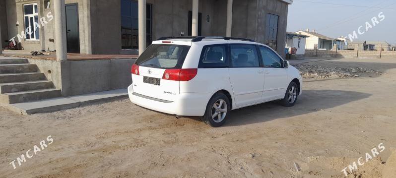 Toyota Sienna 2007 - 200 000 TMT - Эсенгулы - img 2