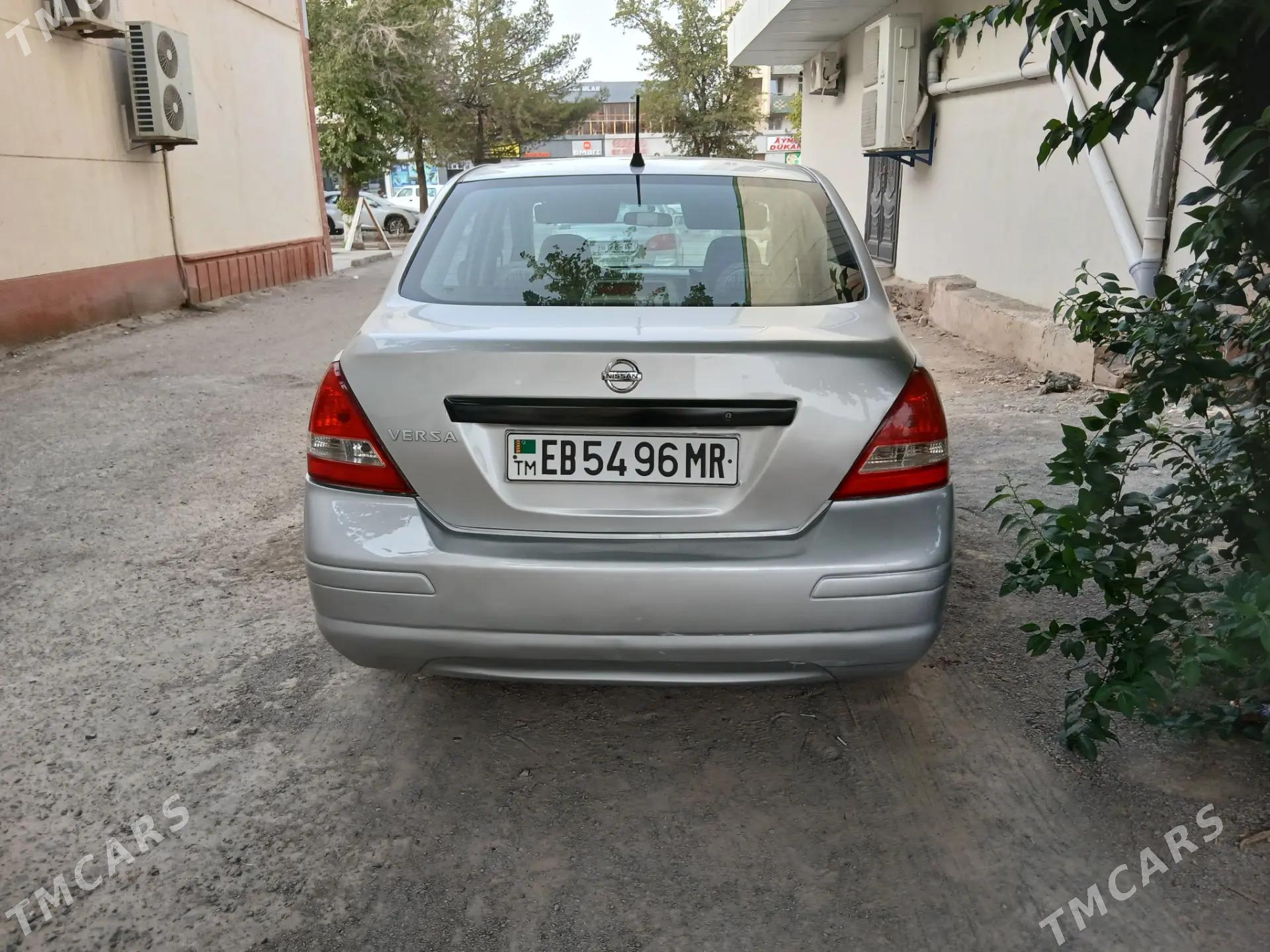 Nissan Versa 2010 - 88 000 TMT - Мары - img 4