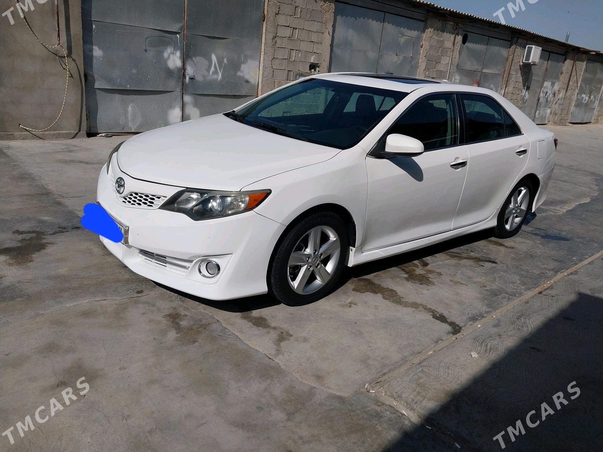 Toyota Camry 2012 - 230 000 TMT - Gökdepe - img 4